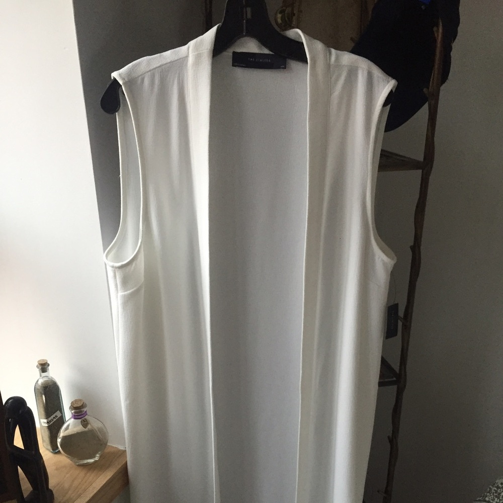 White duster