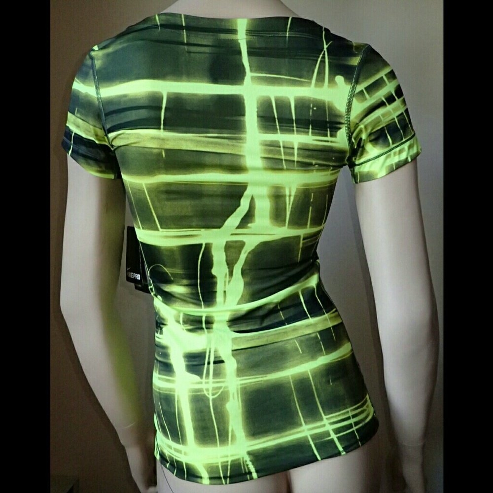 Nike Pro Neon Water Print Shirt XS - NWT - Picture 2 of 3