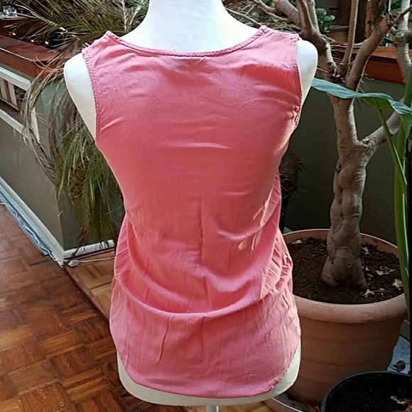 Cute button up tank - Picture 3 of 4