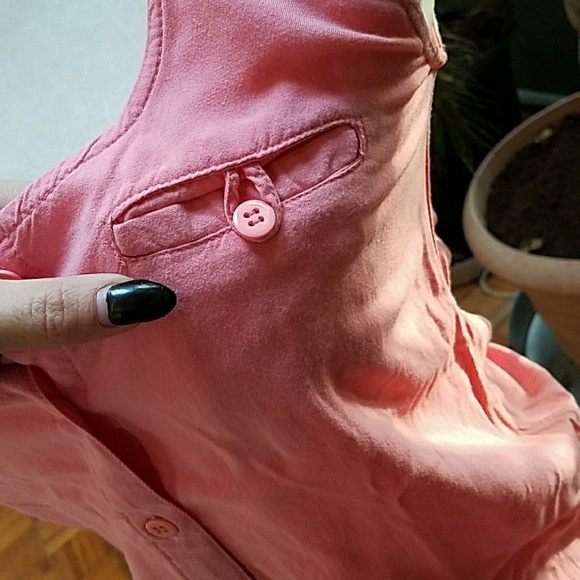 Cute button up tank - Picture 4 of 4