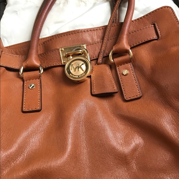 MICHAEL KORS LARGE HAMILTON HANDBAG - Picture 7 of 8
