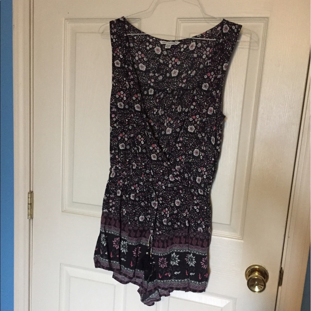Floral romper - American eagle