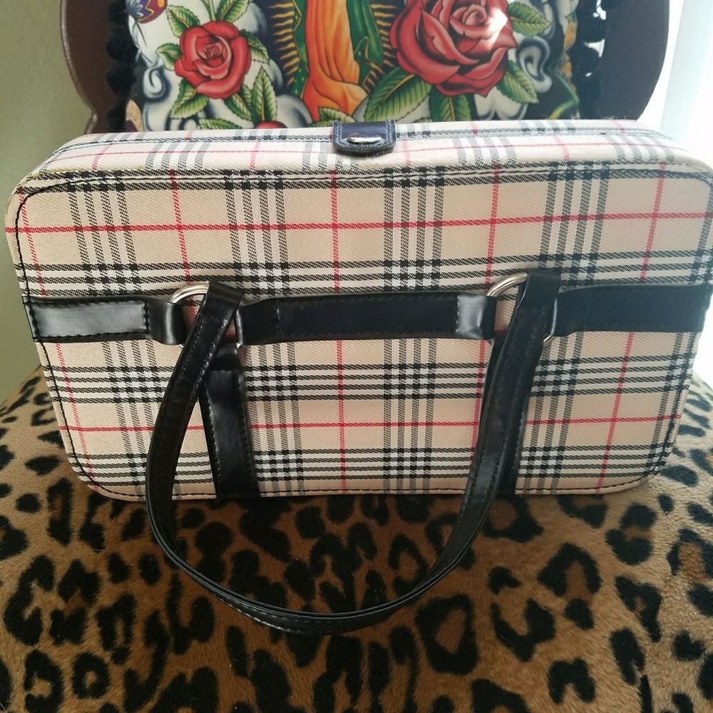 Makeup purse