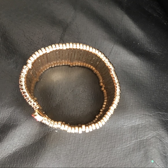 Make it easy with a snazzy bracelet! - Picture 2 of 4