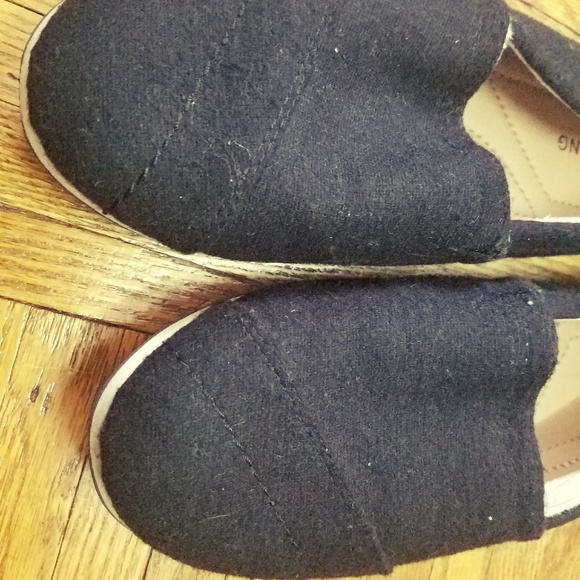 LUMINA Furry shoes, good for spring/fall - Picture 2 of 5