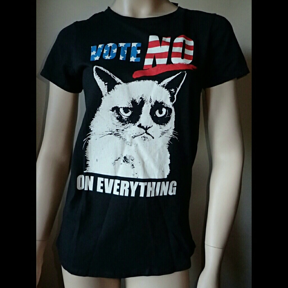 Grumpy Cat Vote No Shirt M - NWT