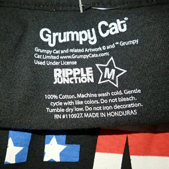 Grumpy Cat Vote No Shirt M - NWT - Picture 2 of 2