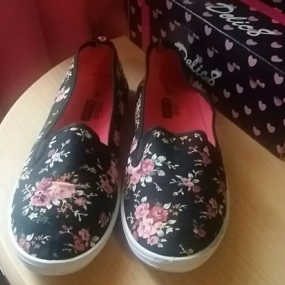 FLORAL PRINT SKIPPIES