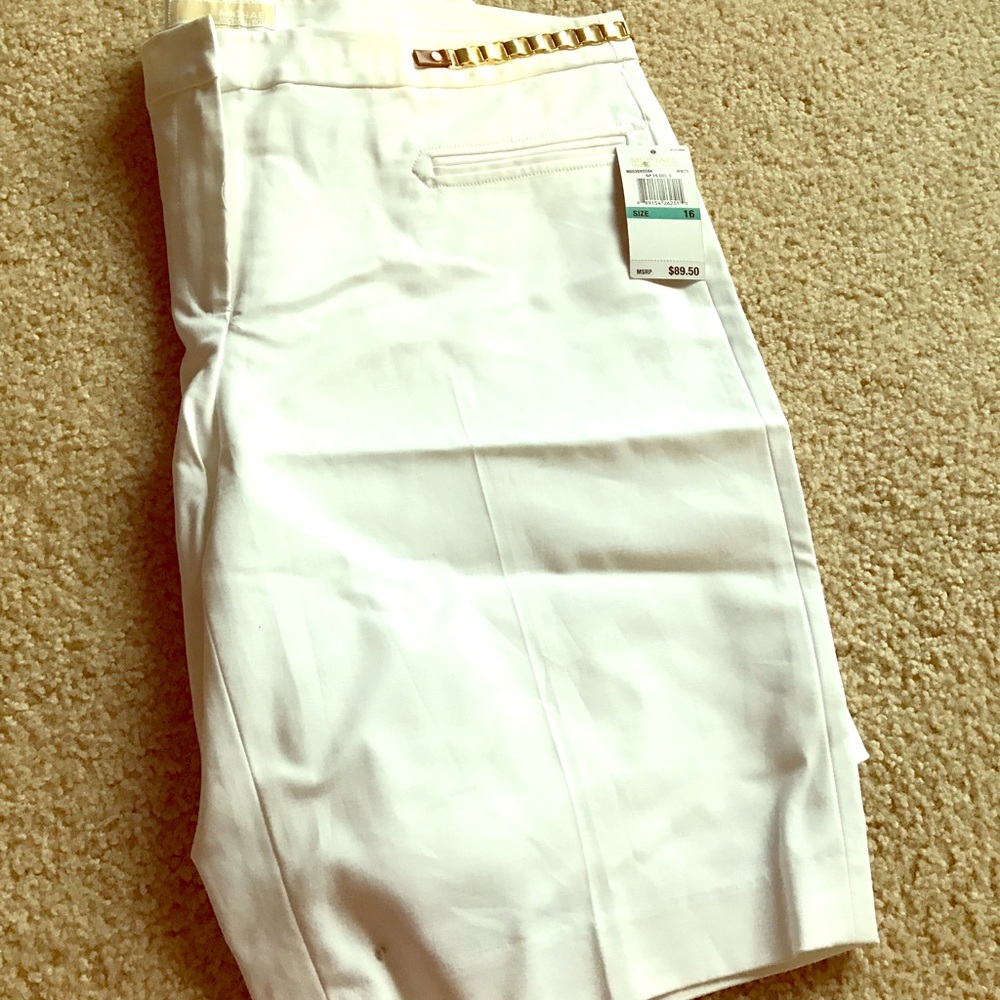 Micheal Kor Capri size 16