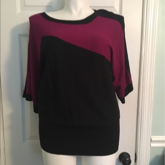 Cable & Gauge Tops - Cable & Gauge black and purple sweater