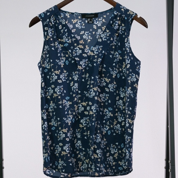 Floral Spring Top - Picture 1 of 3