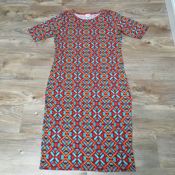 LuLaRoe Dresses & Skirts - LuLaRoe Julia Dress, intricate pattern, Large