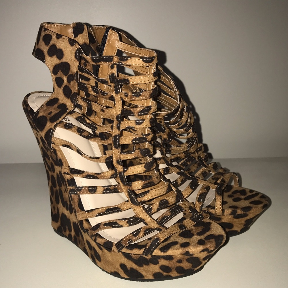 Bamboo Dreamer-43 Strappy Platform Wedges  *SALE*