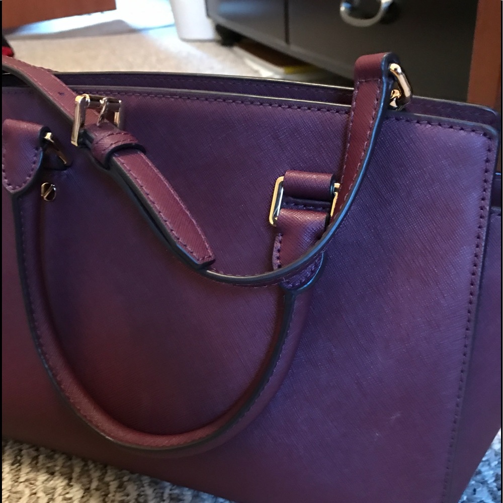 Fall 2016 Plum Micheal Kors purse - Picture 4 of 6