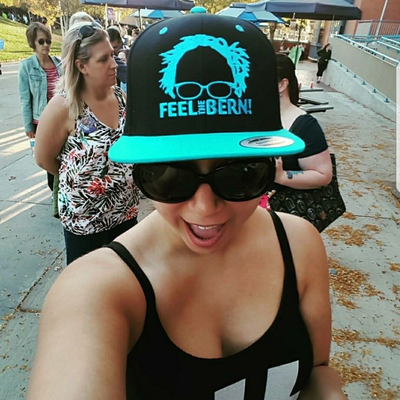 Meet your Posher, Sara - Picture 1 of 1