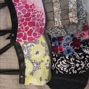 Thirty One Purses with 7 purse skirts.