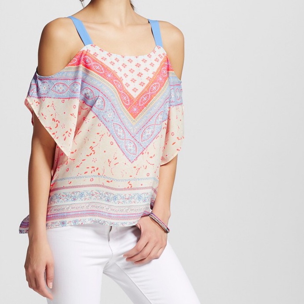 BOHO Cold Shoulder Tunic WITH Necklace M or L NWT