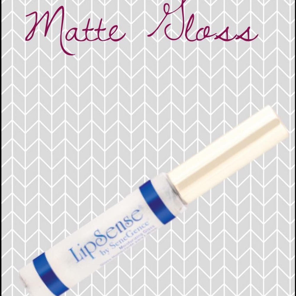 Matte gloss lipsense