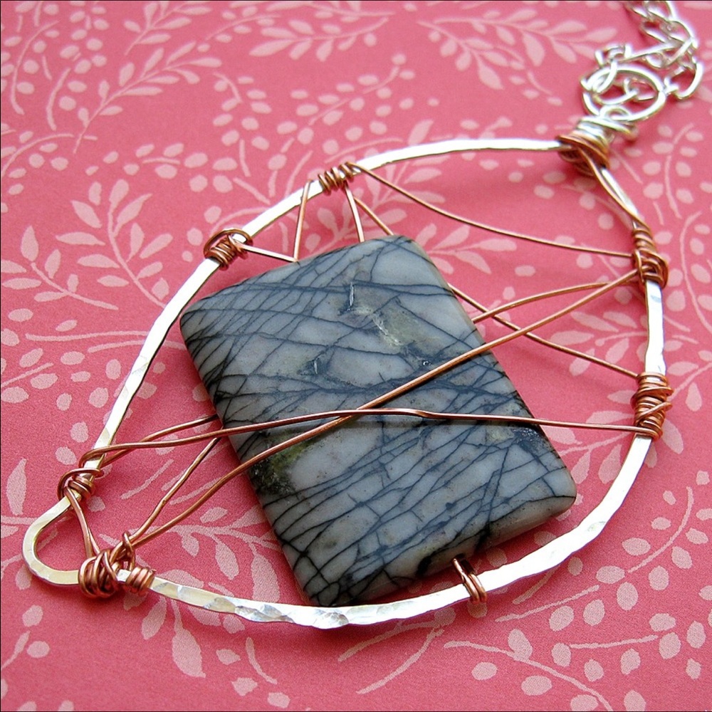 Chunky hammered metal stone necklace