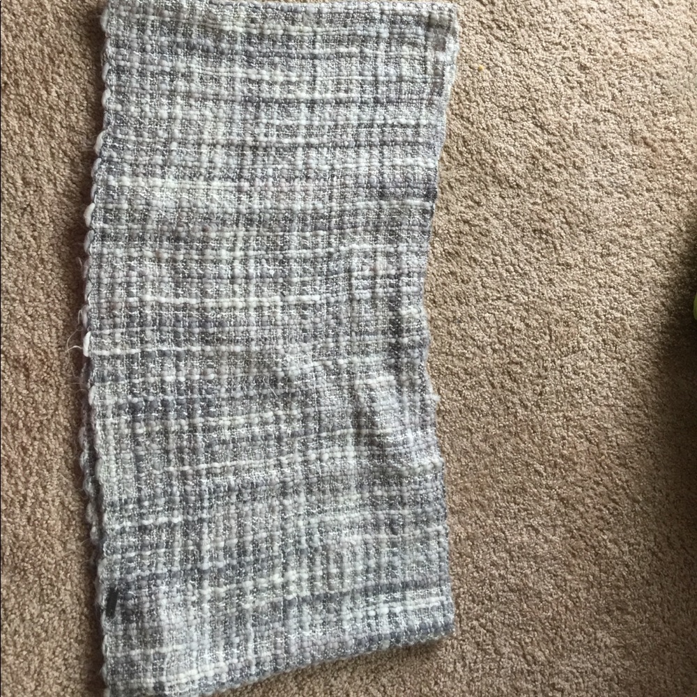 Tommy Hilfiger winter scarf