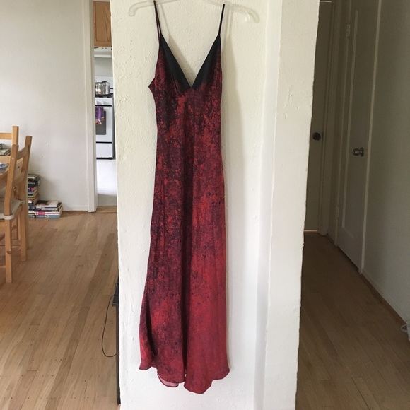 SOLD🔴90s Maxi Silk Slip Dress - Picture 5 of 8