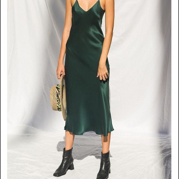 SOLD🔴90s Maxi Silk Slip Dress - Picture 7 of 8