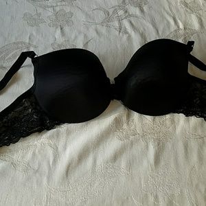 Cacique Lacy Bra. LANE BRYANT BRAND