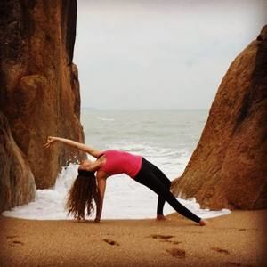 Meet your Posher, Caitlin