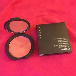Becca Luminous Blush in shade Snapdragon
