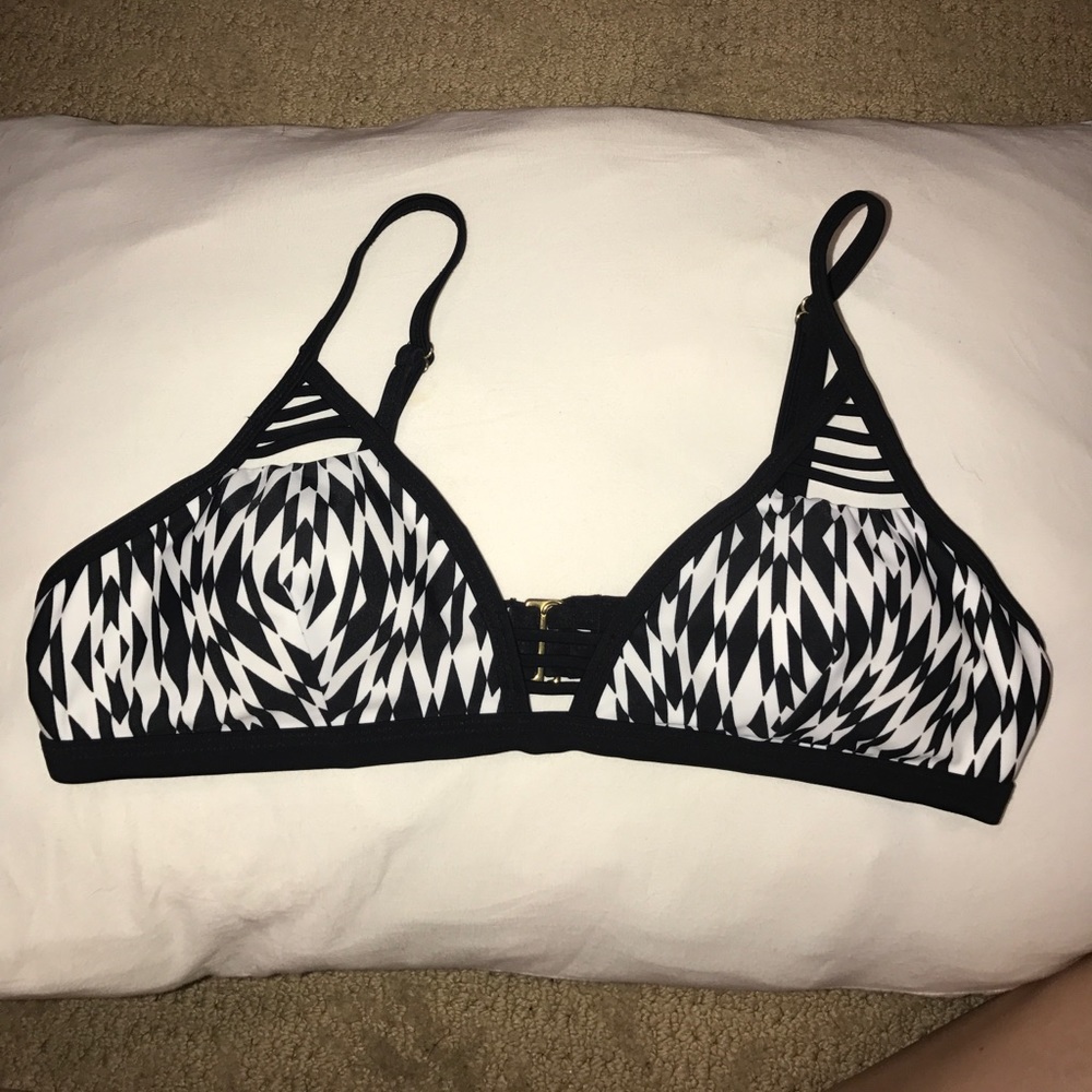 Bikini top