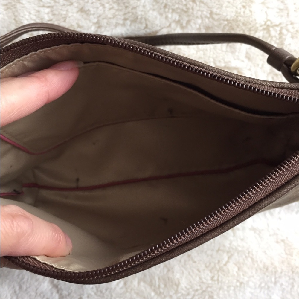 Coach wristlet - Picture 3 of 3