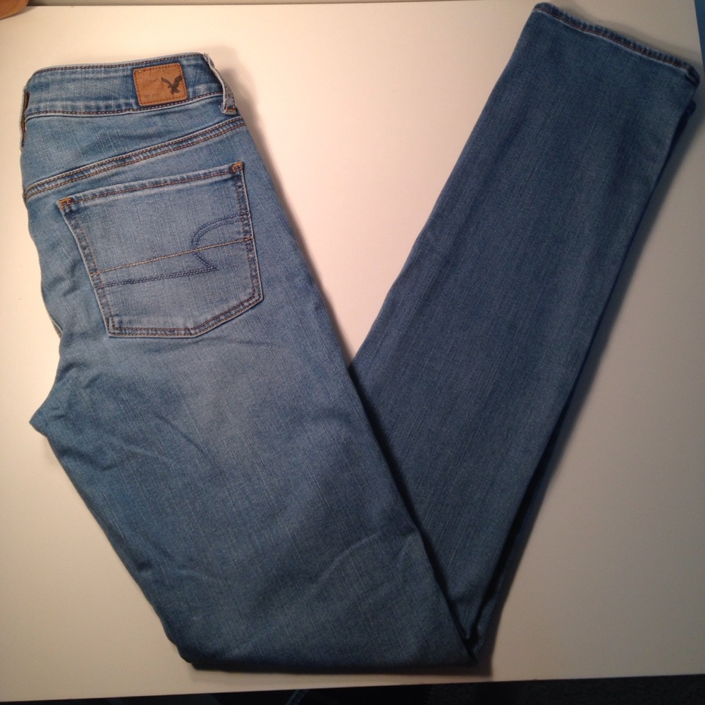 American Eagle light wash jeans size 6 extra long