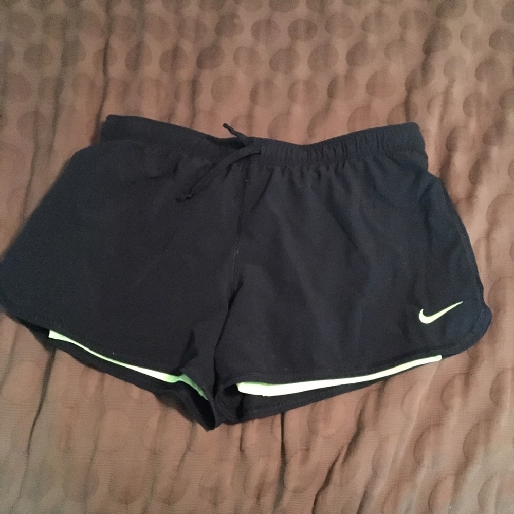 Nike women's running short
