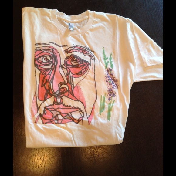 New! Picasso Floral tee! 🌸 - Picture 1 of 2