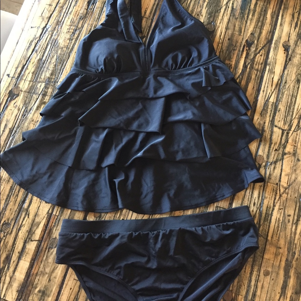 Liz Lange Maternity suit
