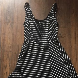 Mossimo black and white striped dress