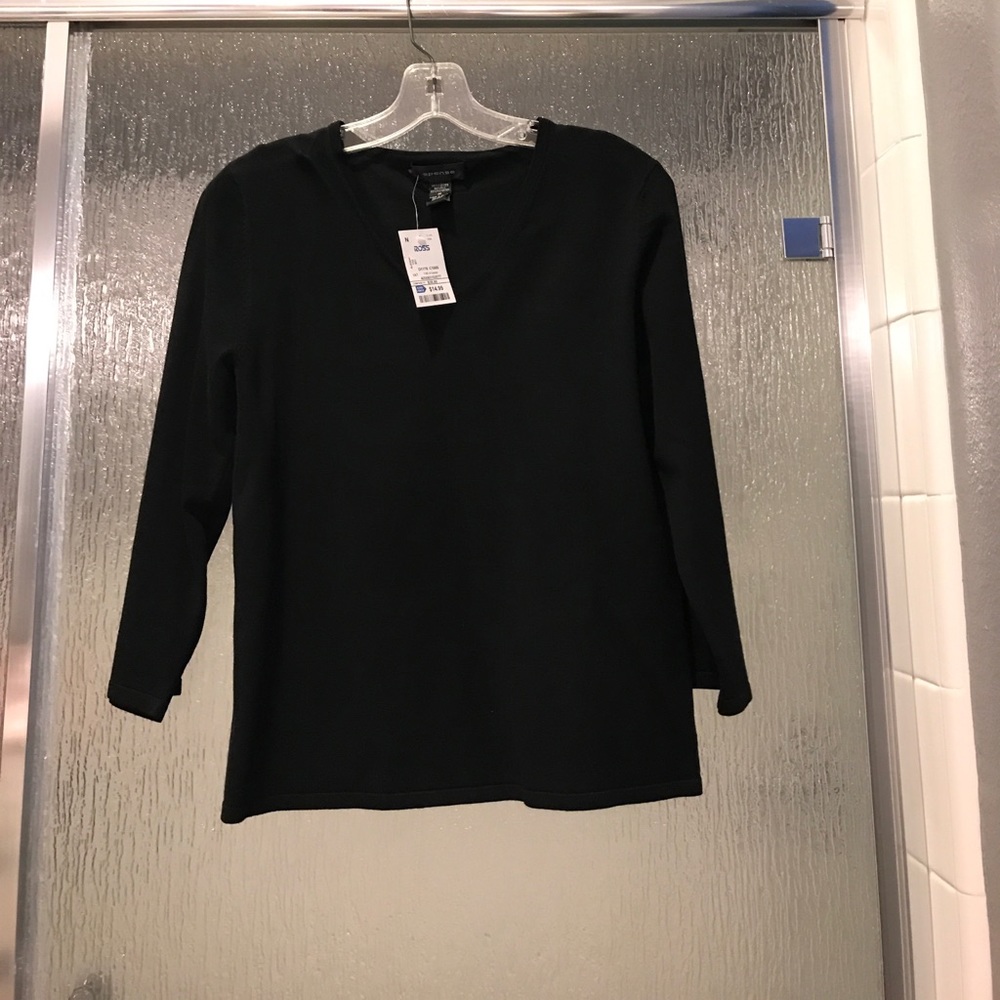 Quarter sleeve black sweater