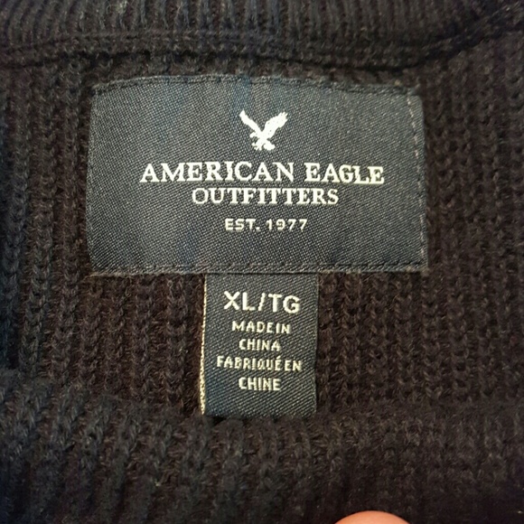 American Eagle striped crew neck pullover - Picture 2 of 3