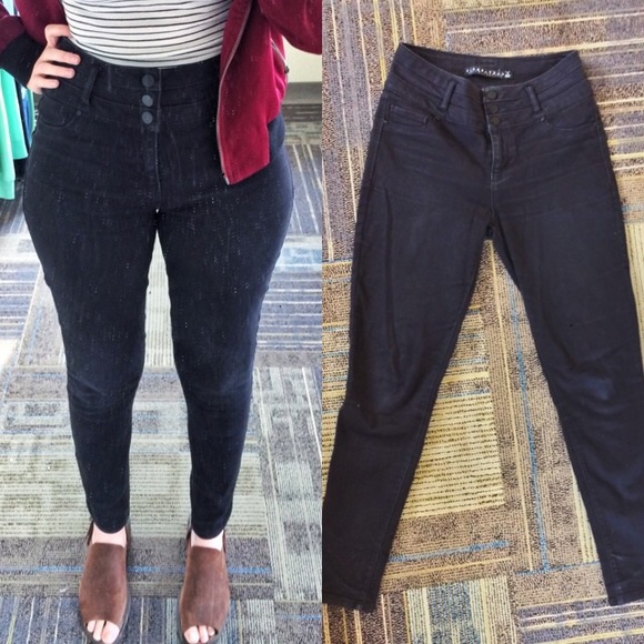 Black High-Waisted Skinny Jeans - Picture 1 of 3