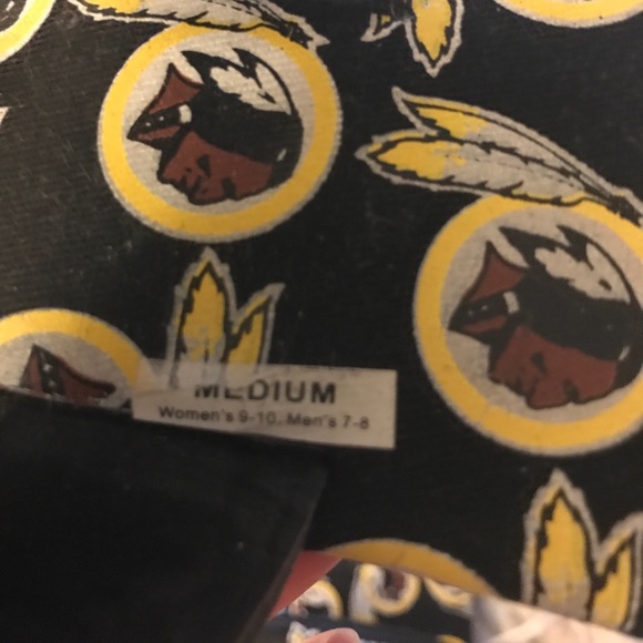 Redskins Flip Flops - Picture 4 of 4