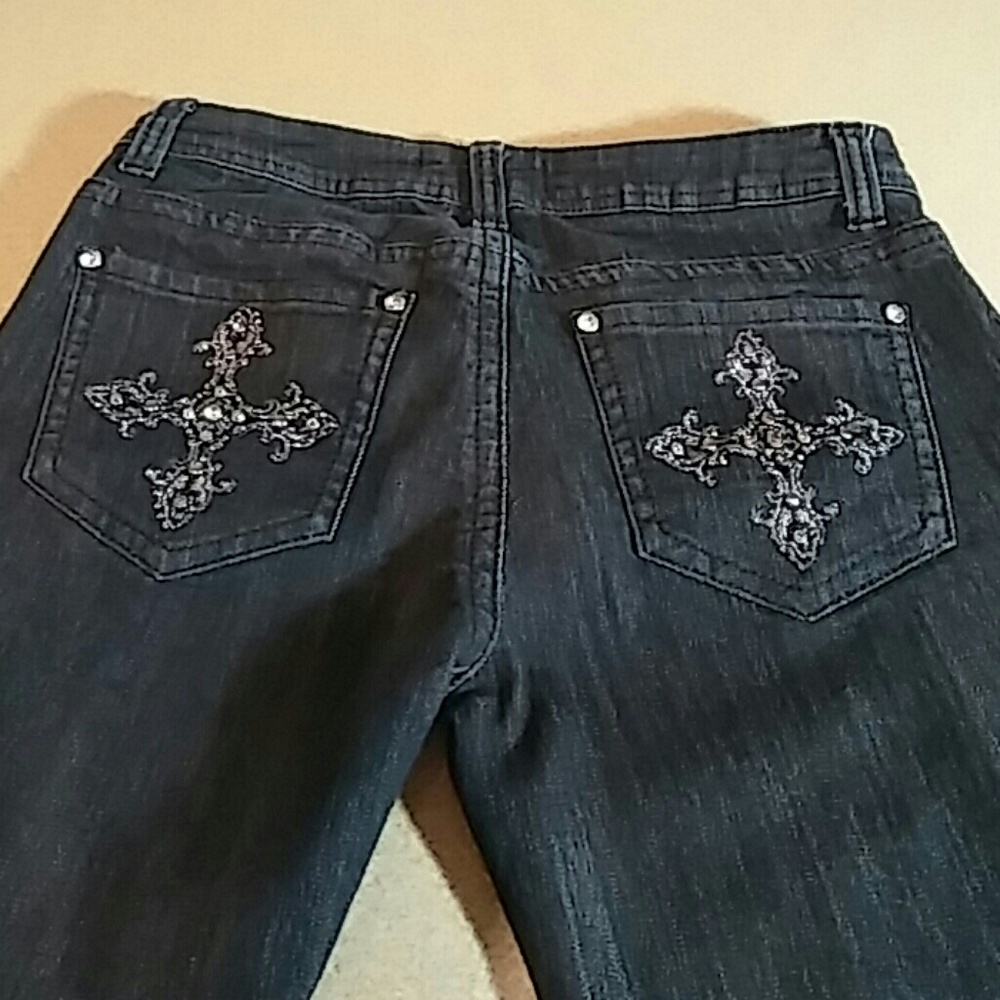 4/$20 Jeans - Picture 1 of 3