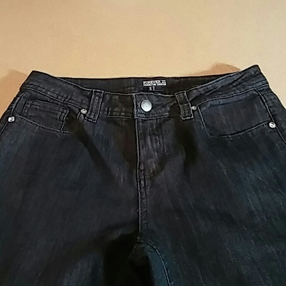 4/$20 Jeans - Picture 2 of 3