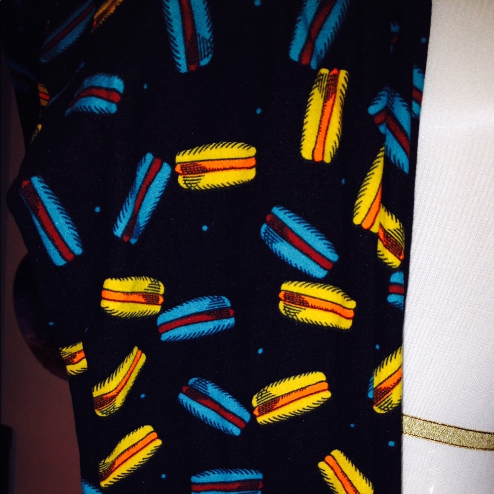 LuLaRue Tall & Curvy Maccaroons leggings PRICE FIR