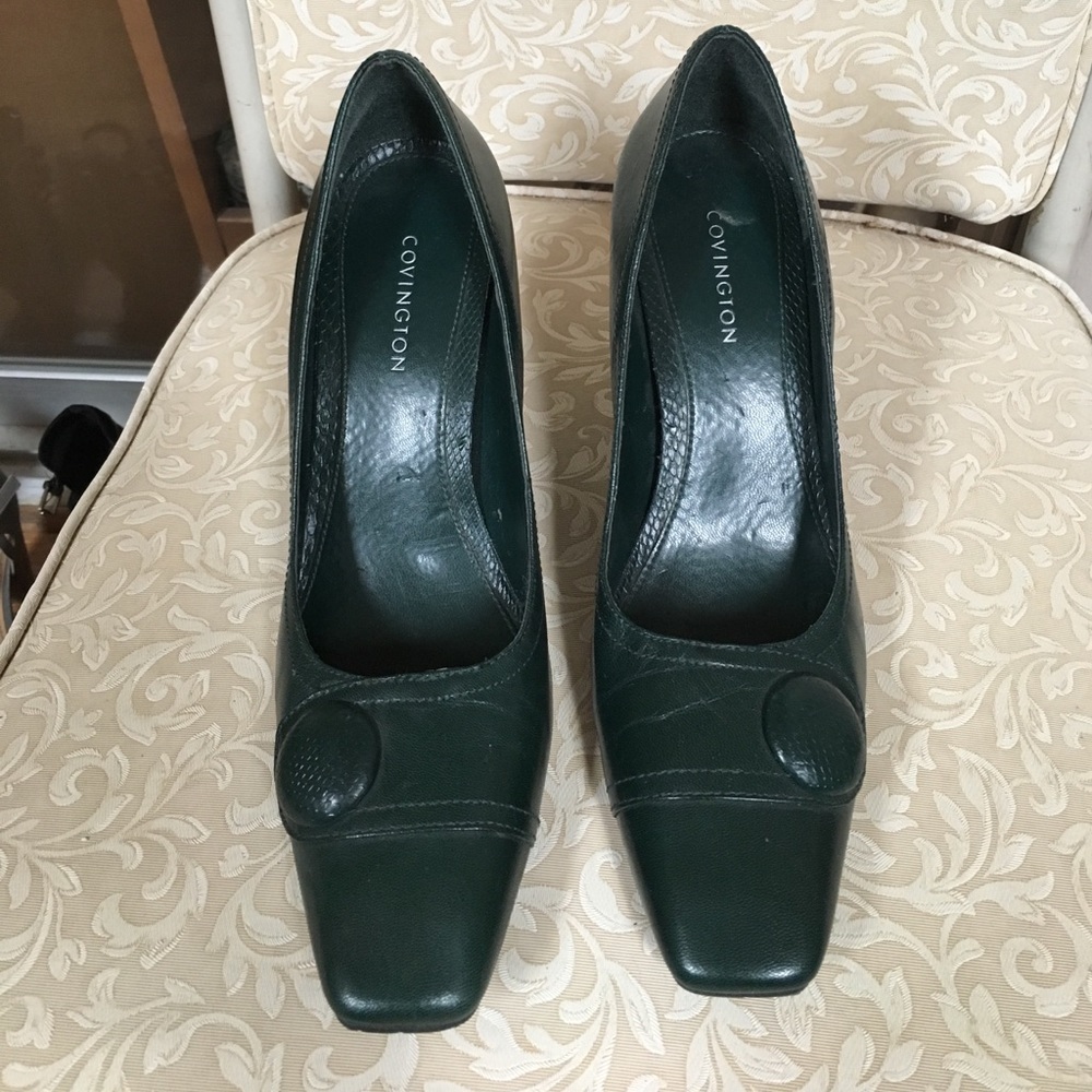 Covington dress shoes size 7. 3" heel