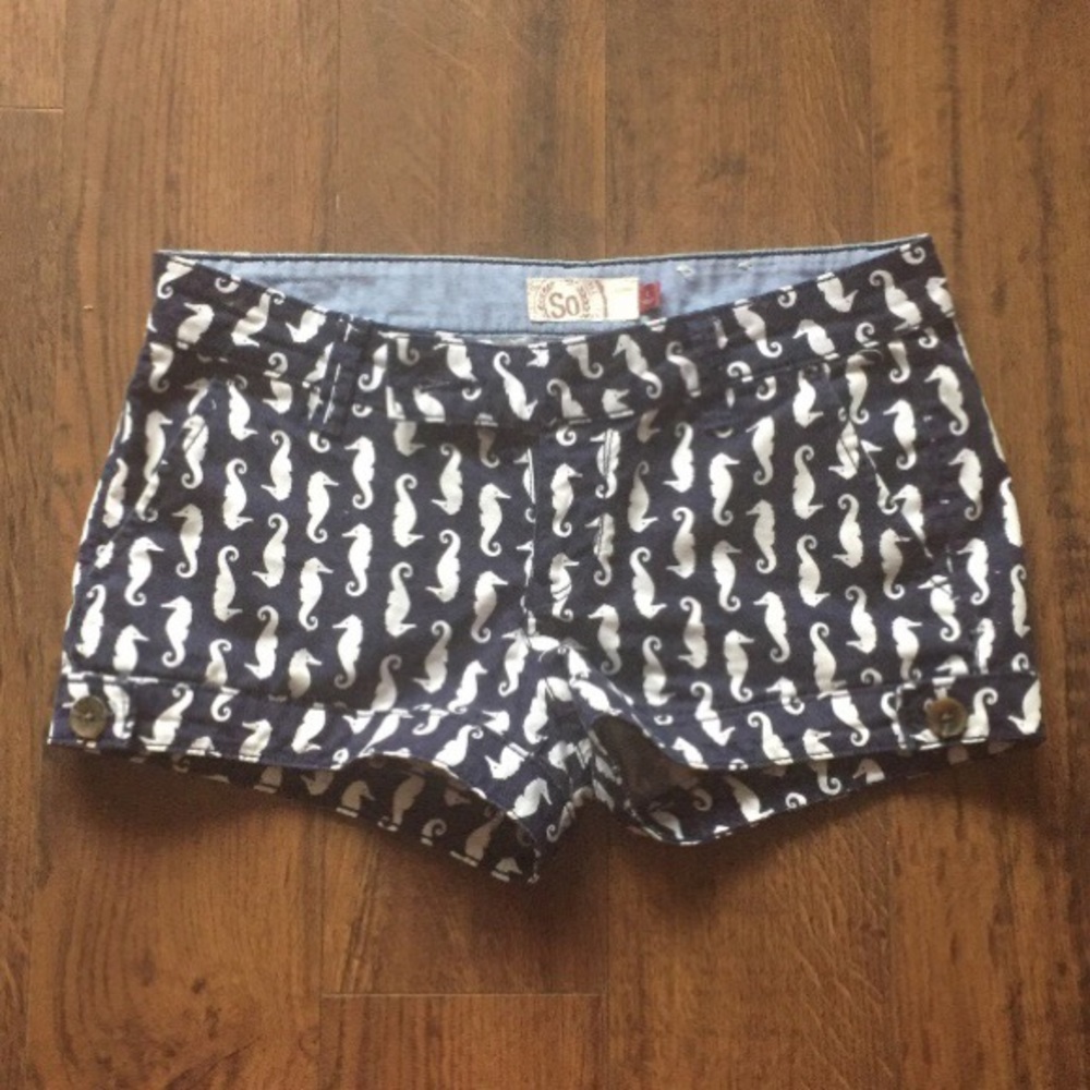 Seahorse shorts