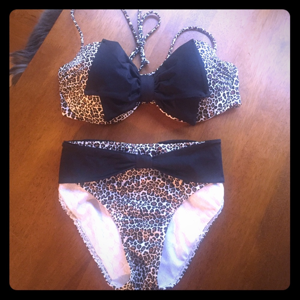 Brand new w/o tags VS bikini