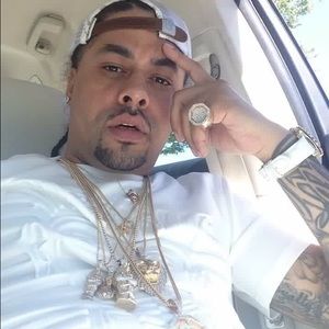 Meet your Posher, Clint