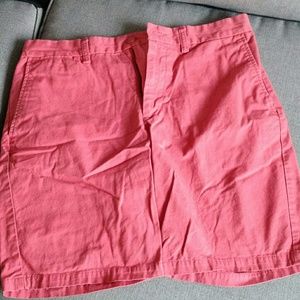 SHORTS - OLD NAVY Men's Chino - 32.  Salmon color