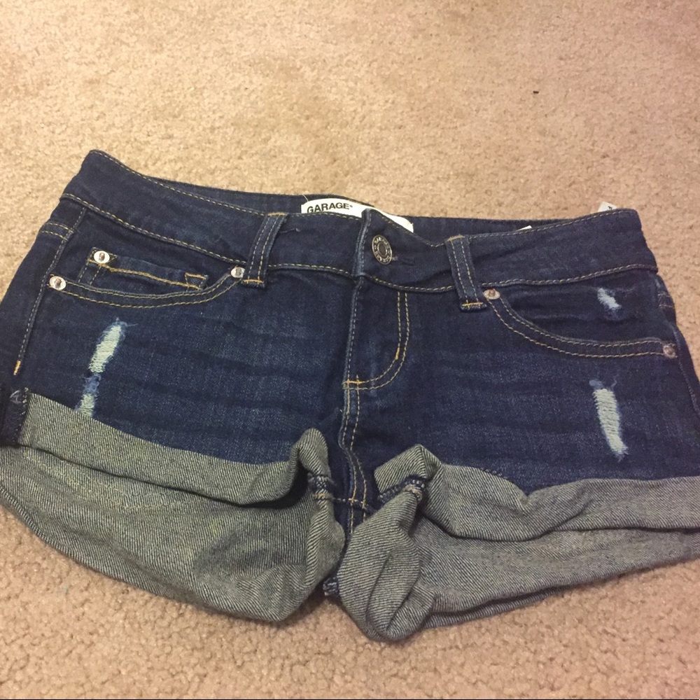 Garage - Jean shorts.