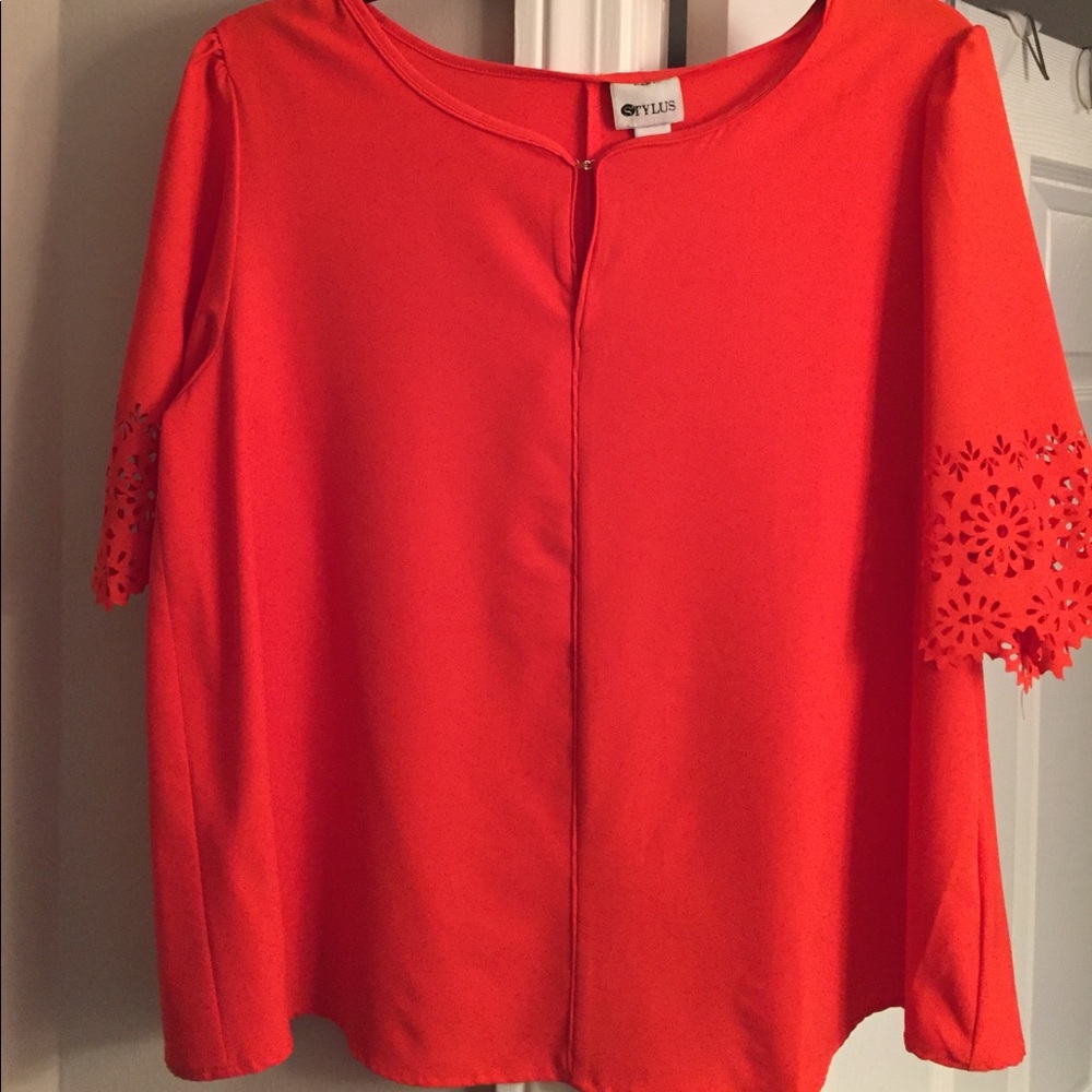 Women's orange Large top w/cut-out detail sleeves